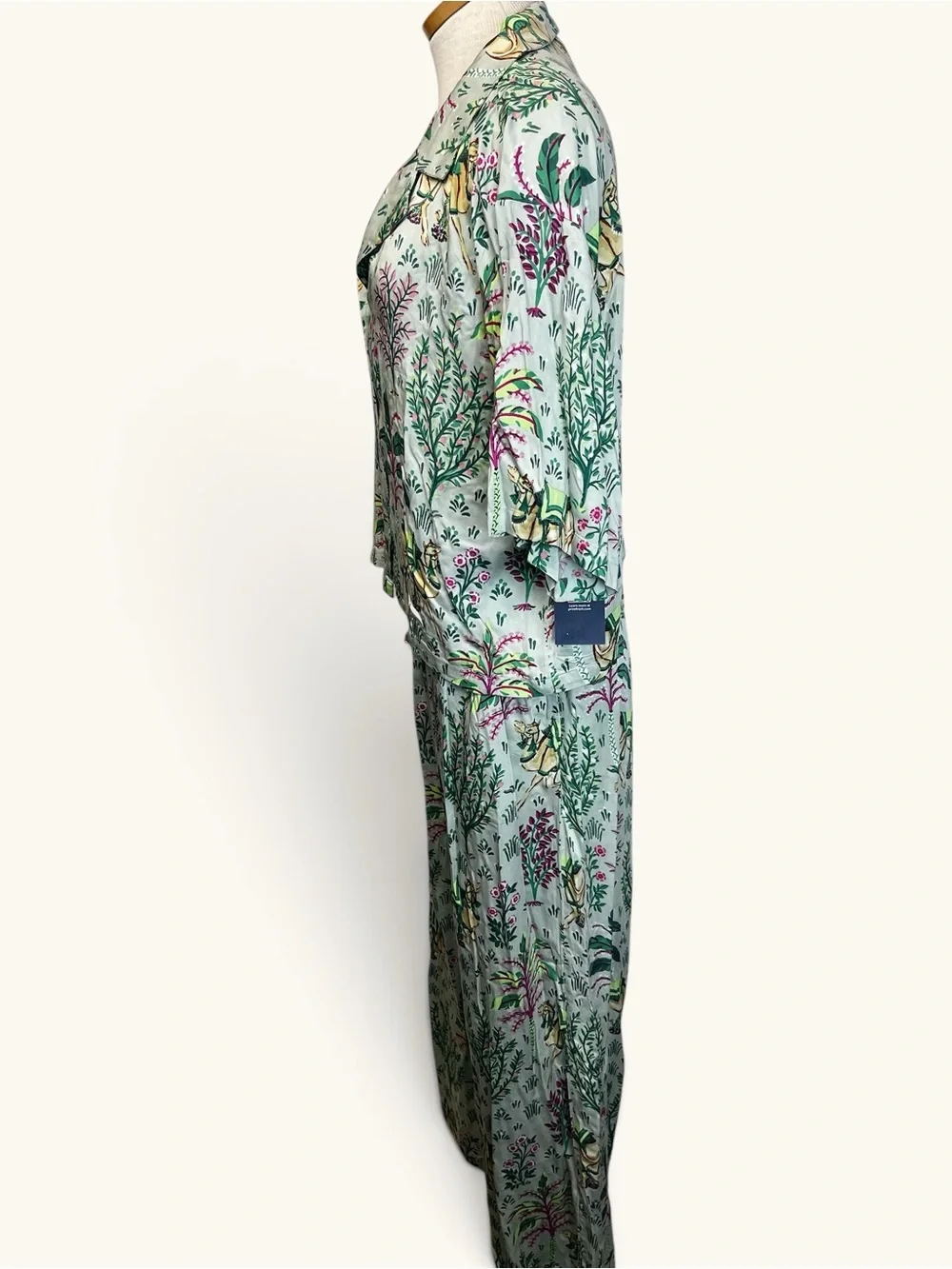 Printfresh Eco Satin Wildest Dreams Pajama Set in Camel'ss Courtyard Print